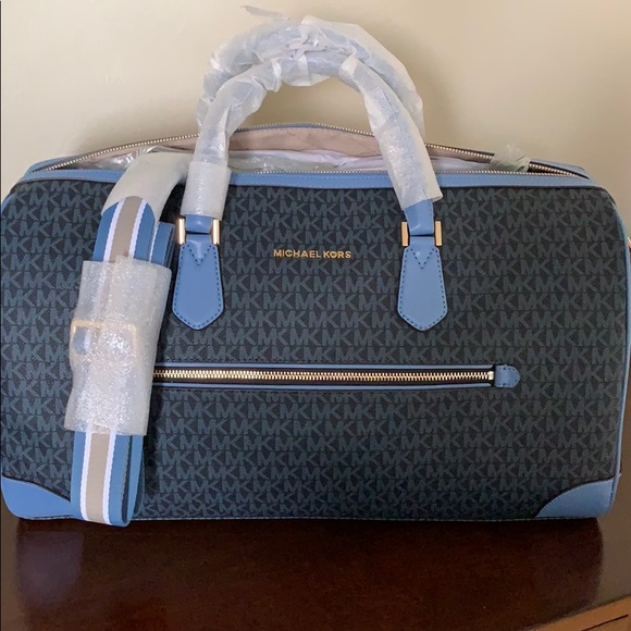 Michael Kors Carry On Luggage and Lg Duffle - Picture 4 of 8